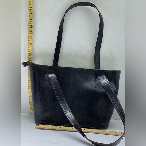 Maiwa black hand-stitched leather tote bag with zipper - Picture 1 of 8